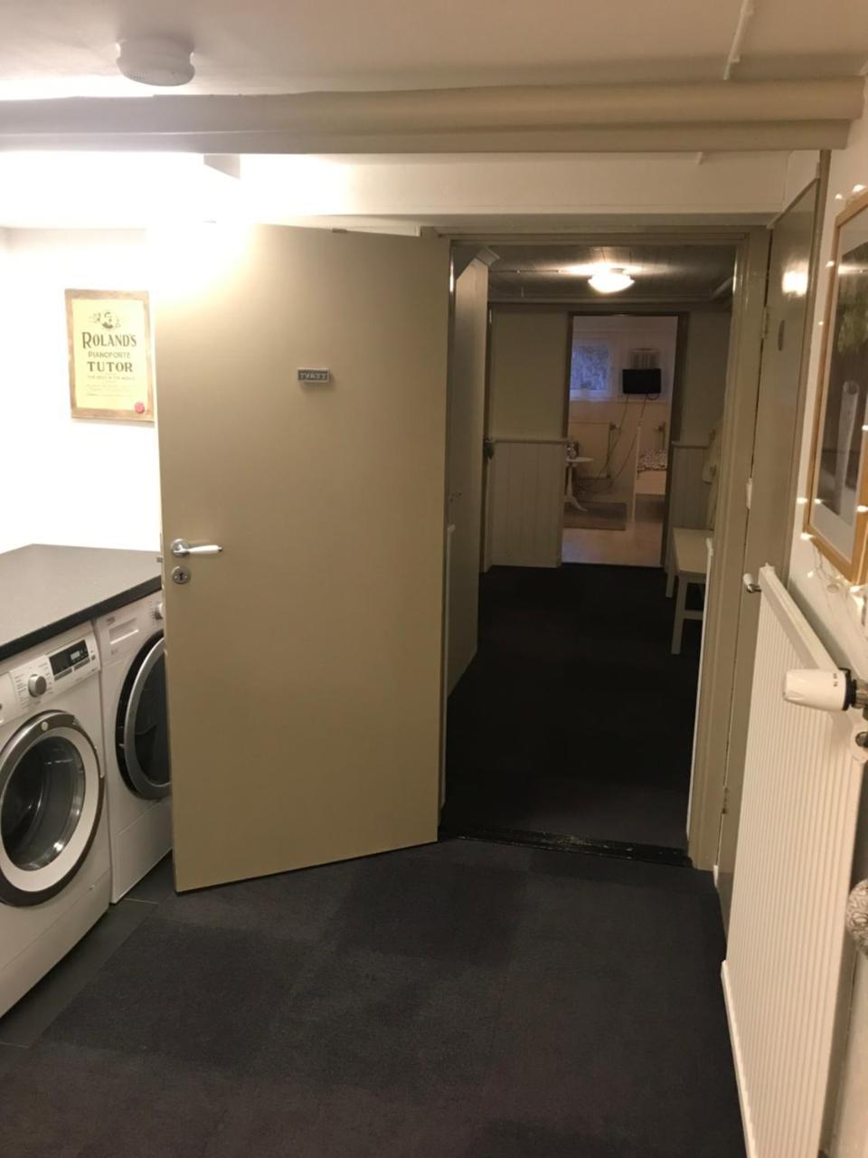 Room With Pentry, Separate Entrance, No Cardpayment Gränna Extérieur photo