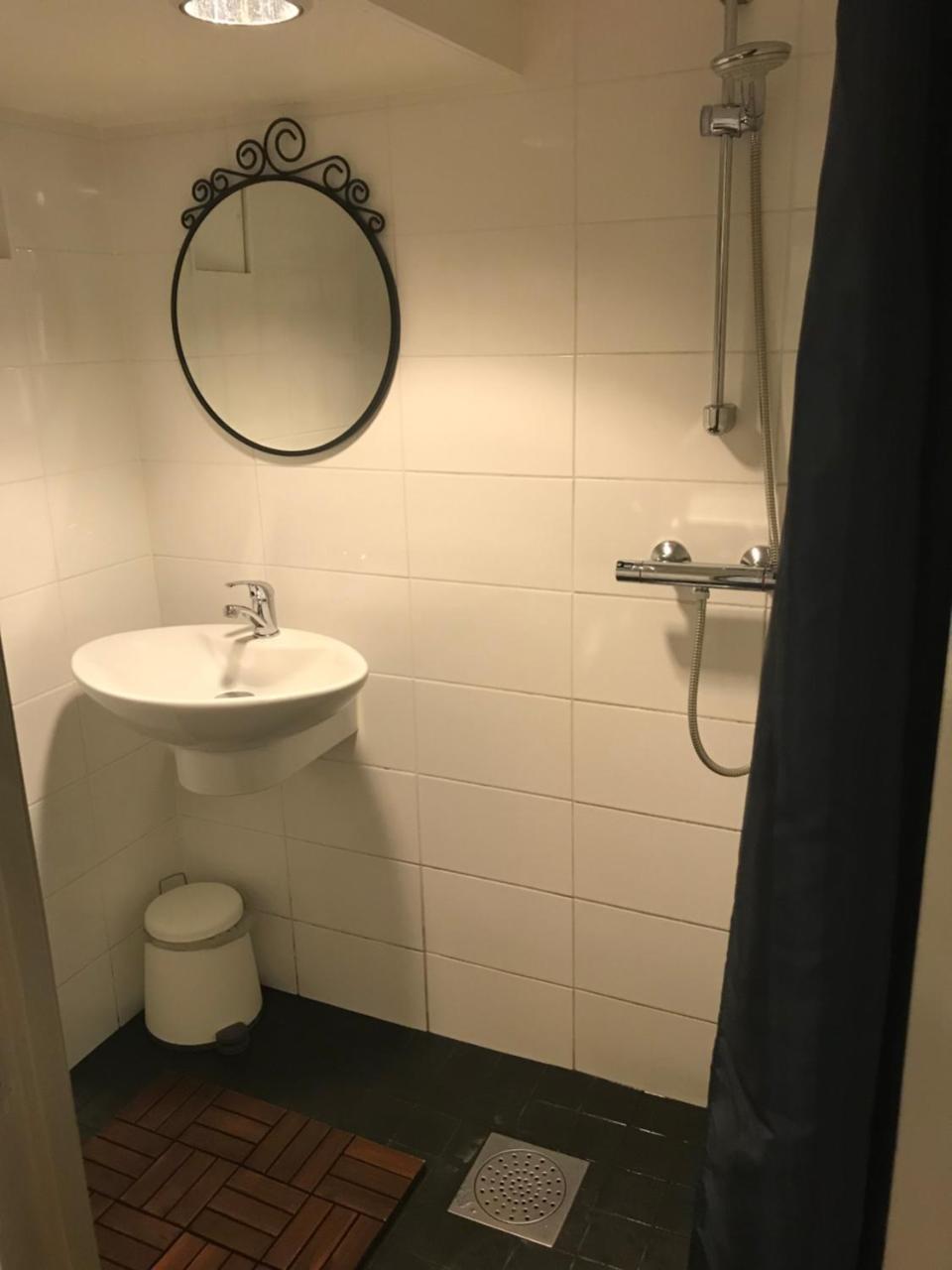 Room With Pentry, Separate Entrance, No Cardpayment Gränna Extérieur photo