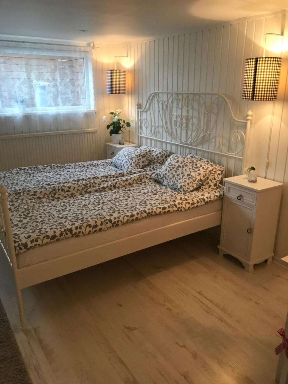 Room With Pentry, Separate Entrance, No Cardpayment Gränna Extérieur photo